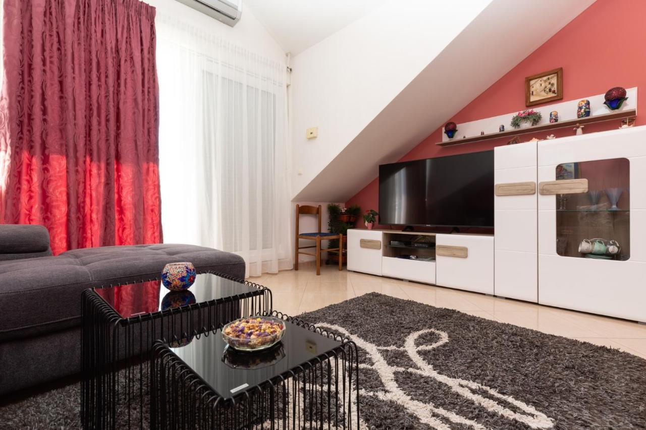 Apartman Monika Omiš Extérieur photo
