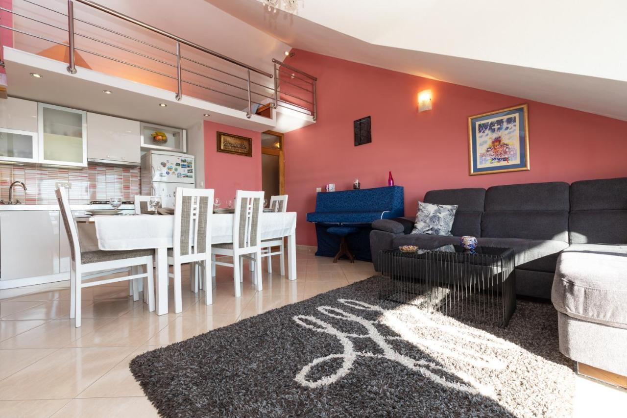 Apartman Monika Omiš Extérieur photo