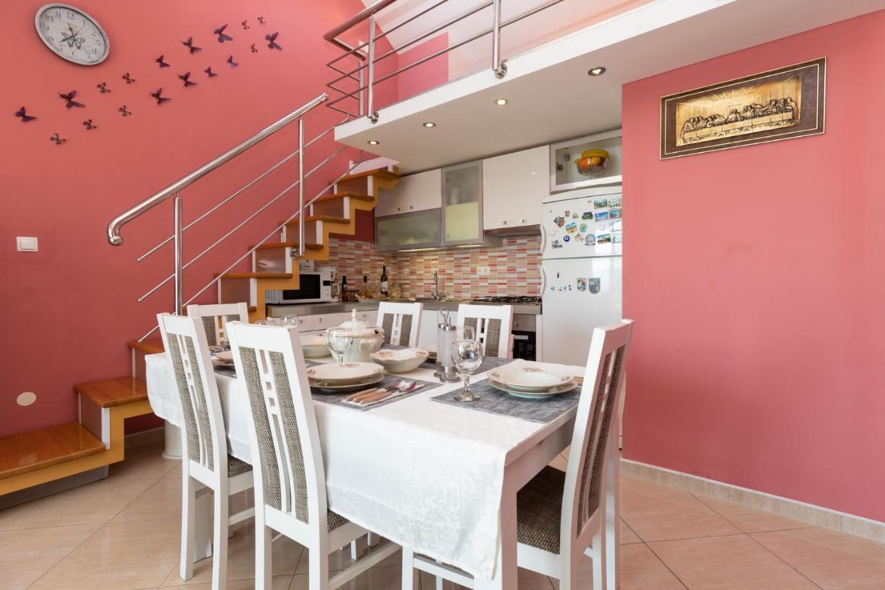 Apartman Monika Omiš Extérieur photo
